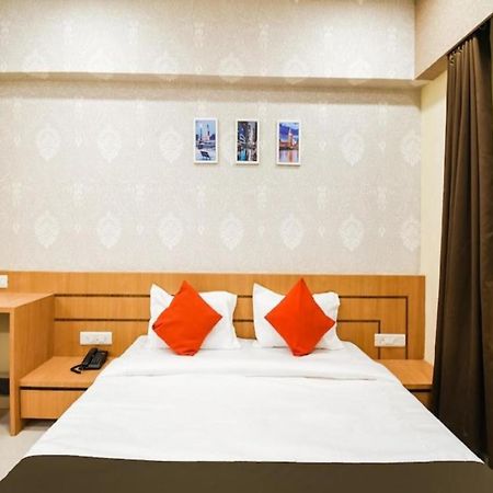 Hotel Golden - I Райпур Экстерьер фото